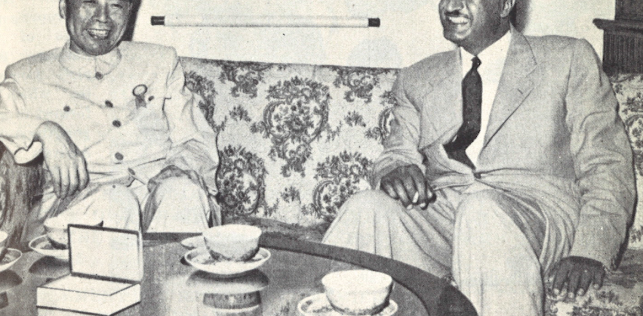 1955_04_00_Zhou_Enlai_Nasser_Bandung.png