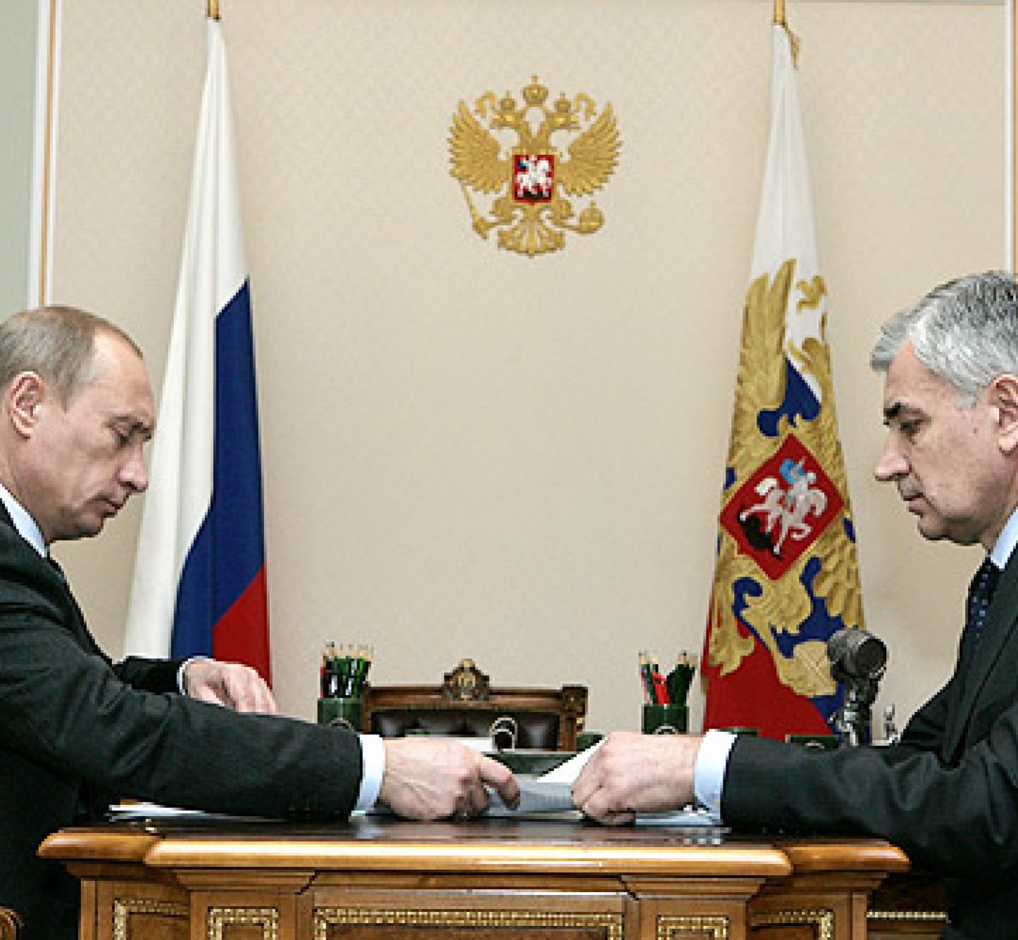 Working meeting between President Putin and Governor of the Arkhangelsk Region Nikolai Kiselev.