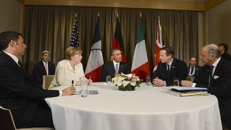 Obama at table with world leaders