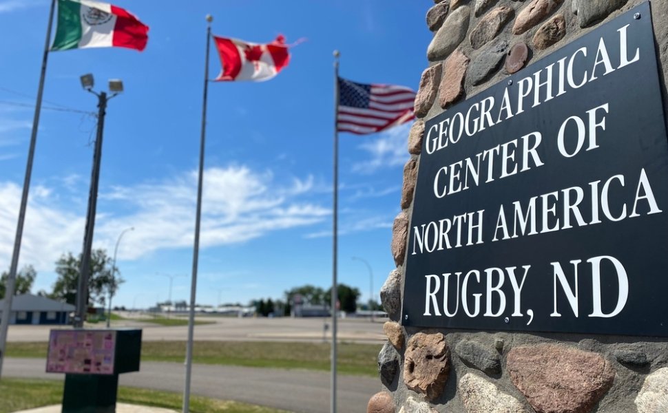Rugby, North Dakota Center of North America