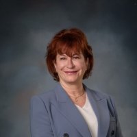 Kate Chisholm Headshot